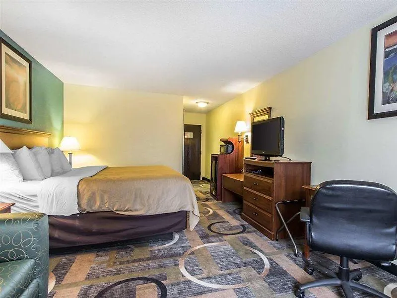 Quality Inn & Suites Memphis East