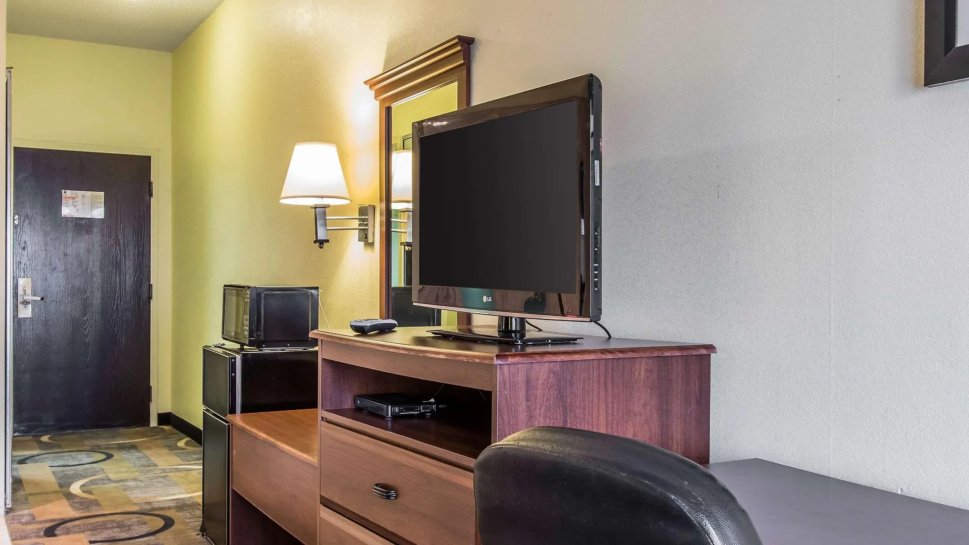 Quality Inn & Suites Memphis East
