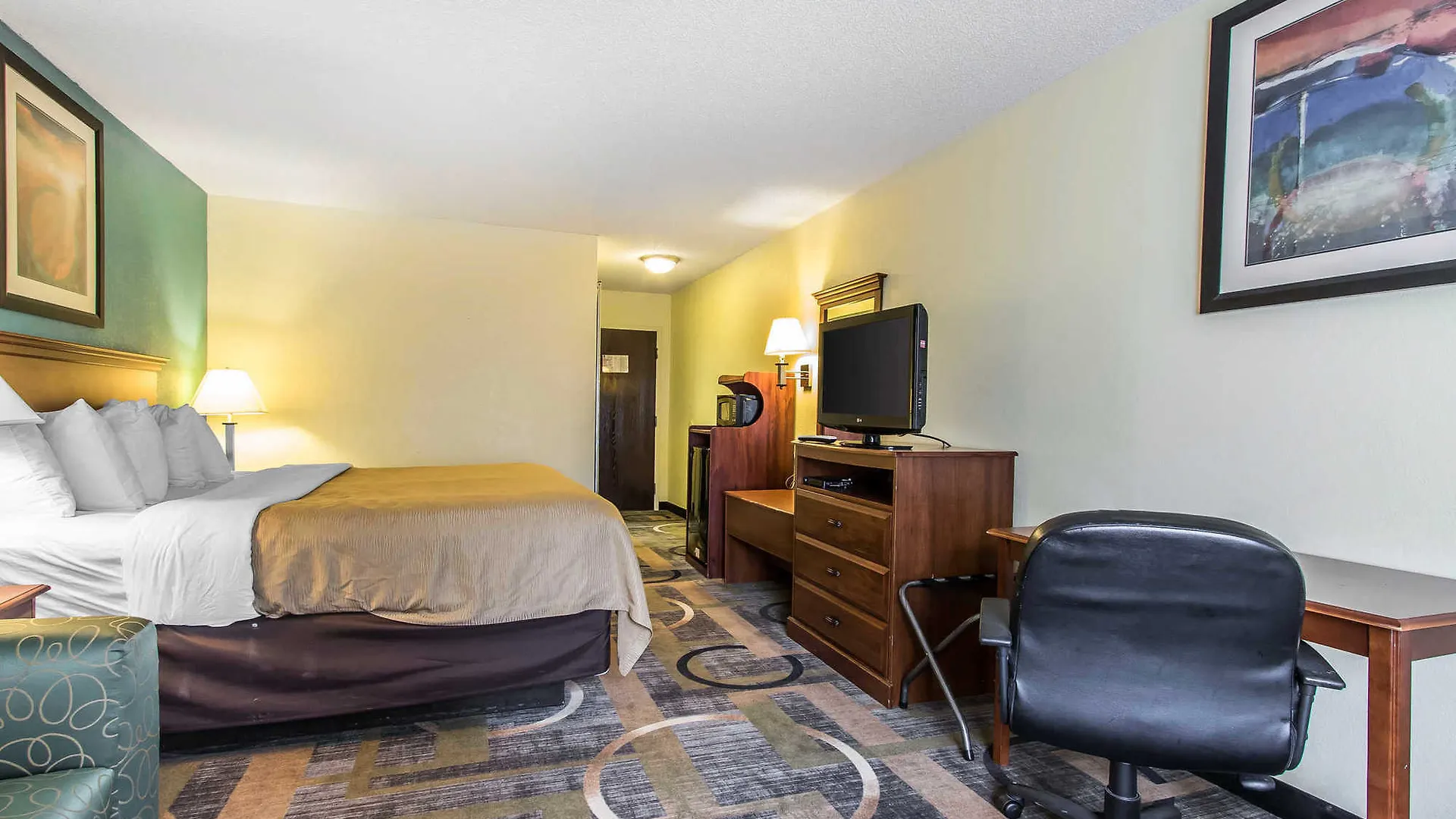 Quality Inn & Suites Memphis East