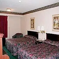 Quality Inn & Suites Memphis East Hotel